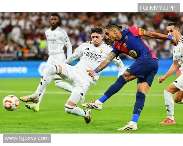 西超杯决战皇马对阵巴萨全程精彩回顾与战术分析 西超杯决战皇马对阵巴萨全程精彩回顾与战术分析